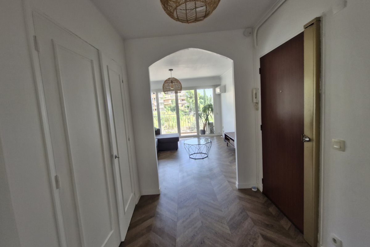 Appartement à louer, 70m², Nice