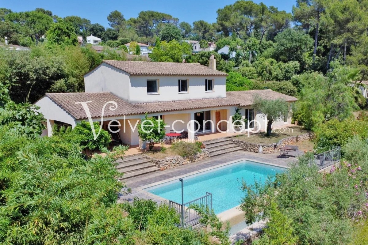 Maison à vendre, 390m², Valbonne