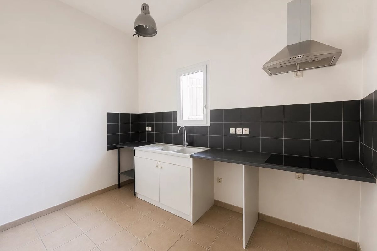 Appartement à louer, 76m², Arles
