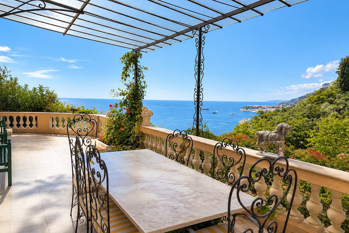 Maison à vendre, 400m², Roquebrune-Cap-Martin