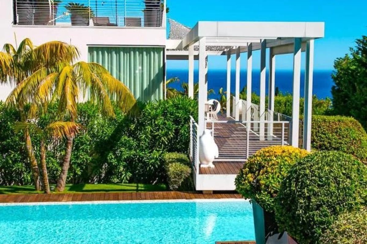 Maison à louer, 350m², Vallauris