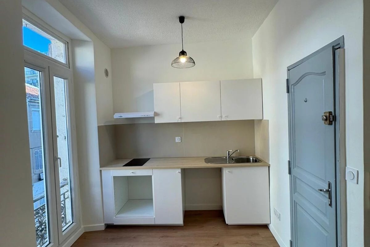 Appartement à louer, 22m², Marseille 5ème