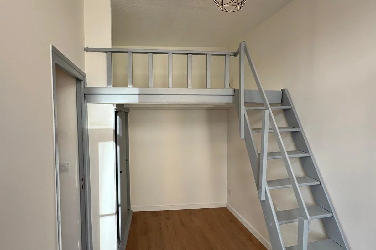 Appartement à louer, 22m², Marseille 5ème