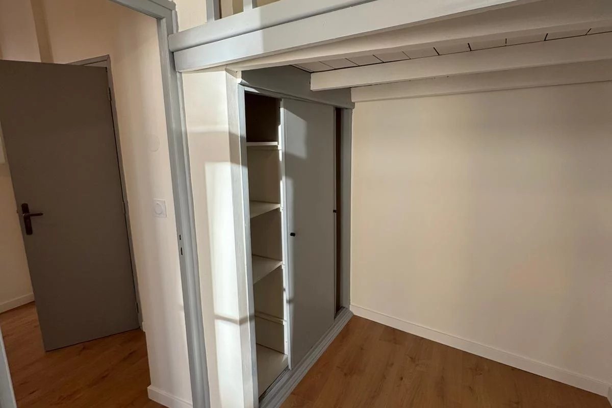 Appartement à louer, 22m², Marseille 5ème