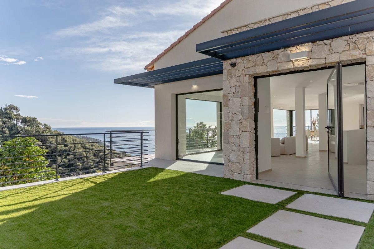Maison à louer, 200m², Roquebrune-Cap-Martin