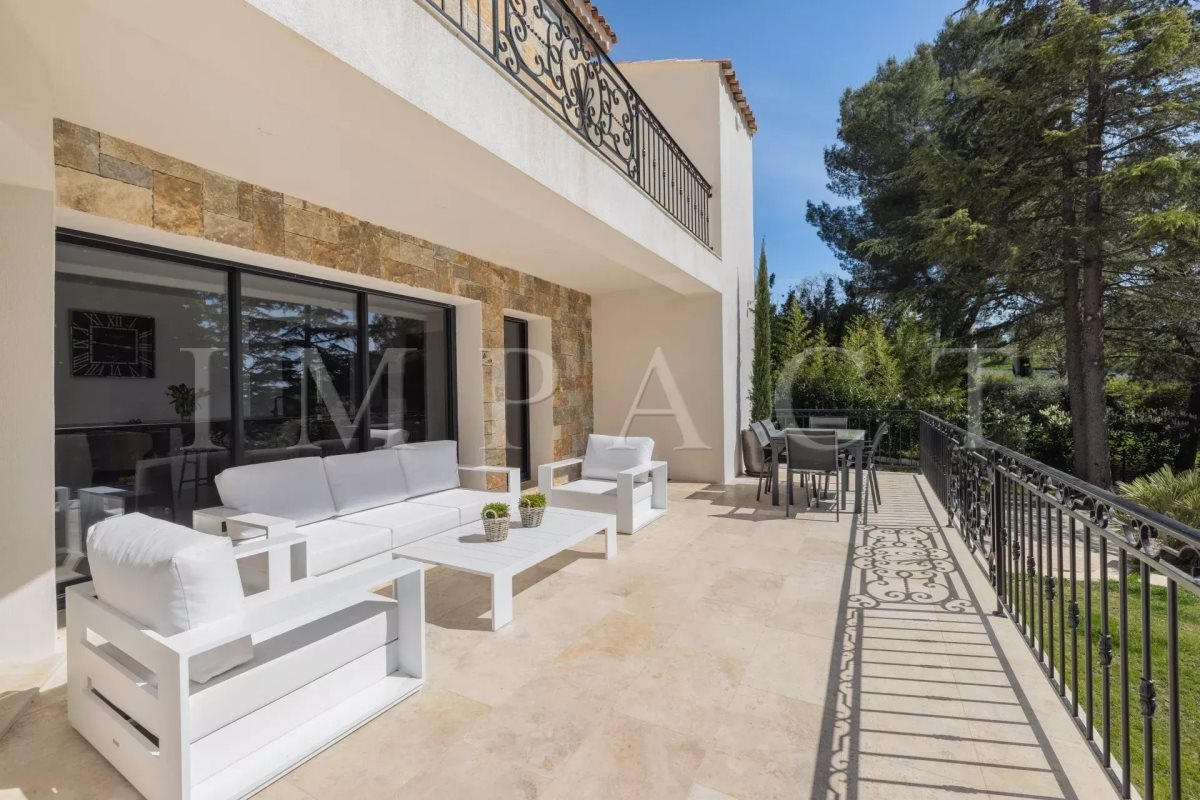 Maison à vendre, 320m², Châteauneuf-Grasse