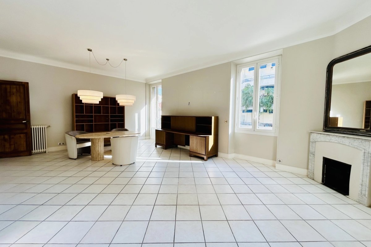 Appartement à vendre, 3m², Antibes