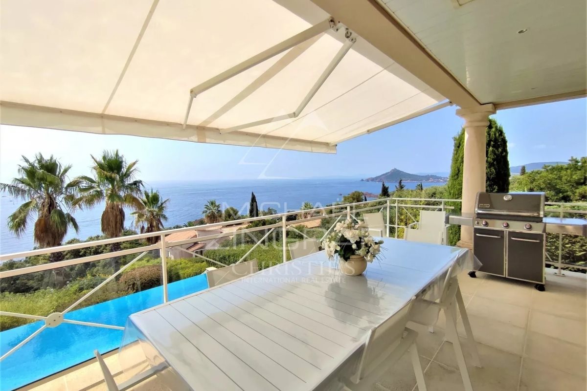 Maison à vendre, 201m², Saint-Raphaël