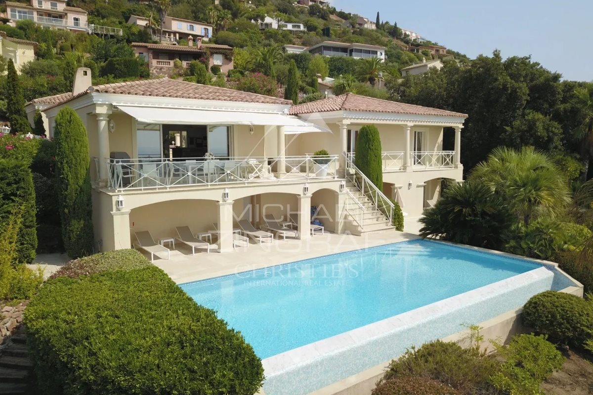 Maison à vendre, 201m², Saint-Raphaël