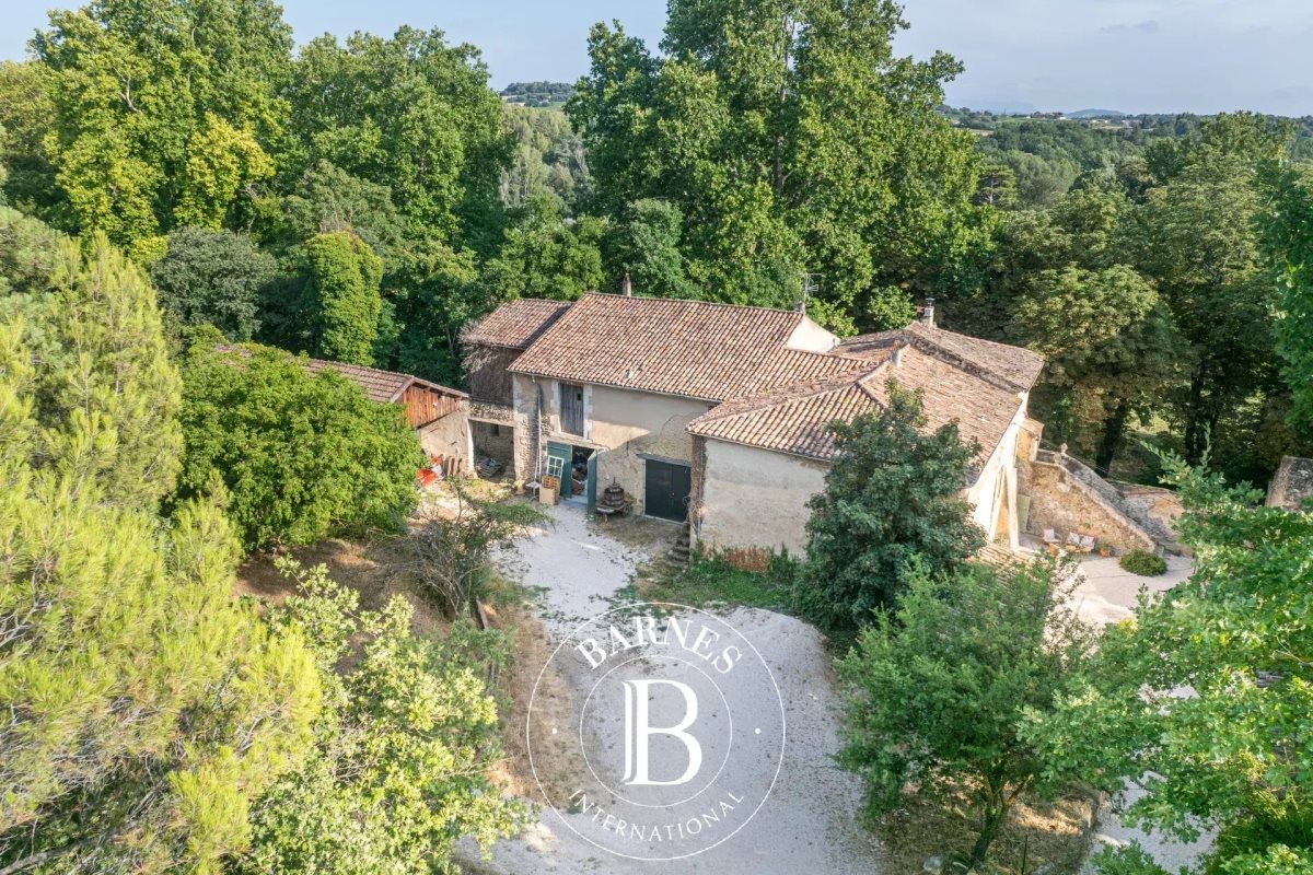Maison à vendre, 850m², La Tour-d'Aigues