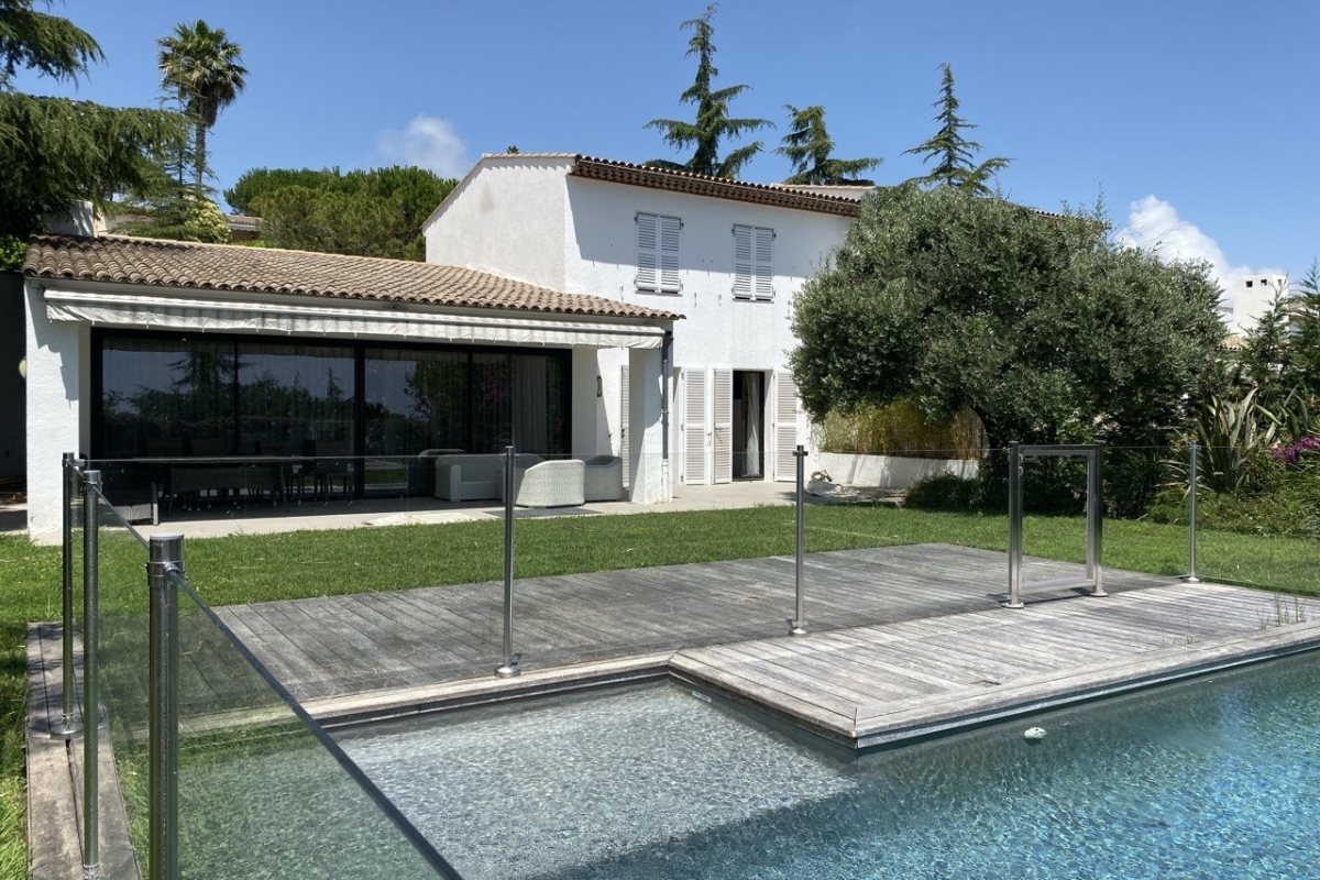 Maison à louer, 250m², Villeneuve-Loubet