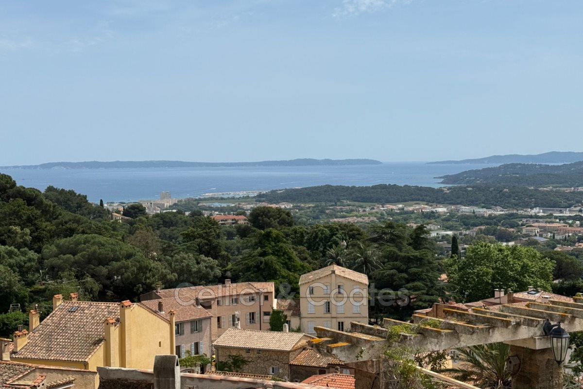 Appartement à vendre, 84m², Bormes-les-Mimosas