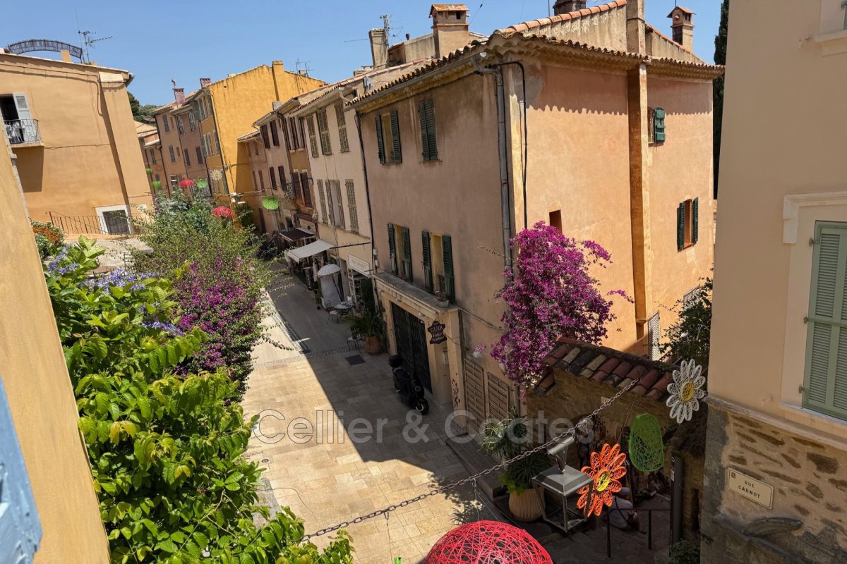 Appartement à vendre, 84m², Bormes-les-Mimosas