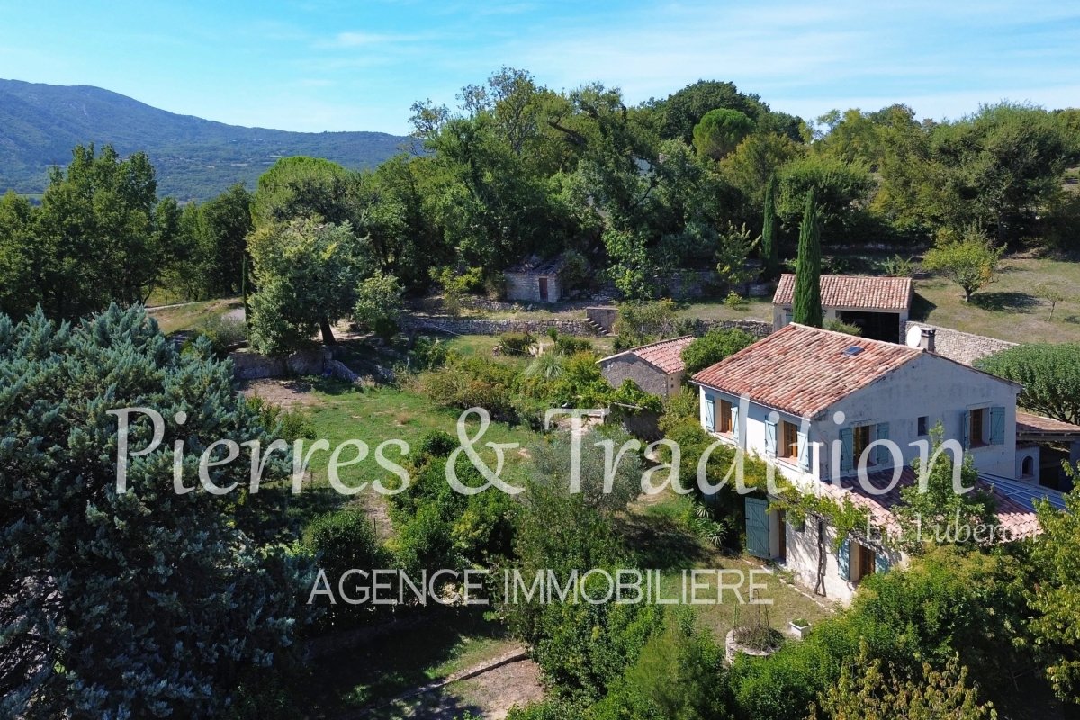 Maison à vendre, 215m², Saint-Martin-de-Castillon