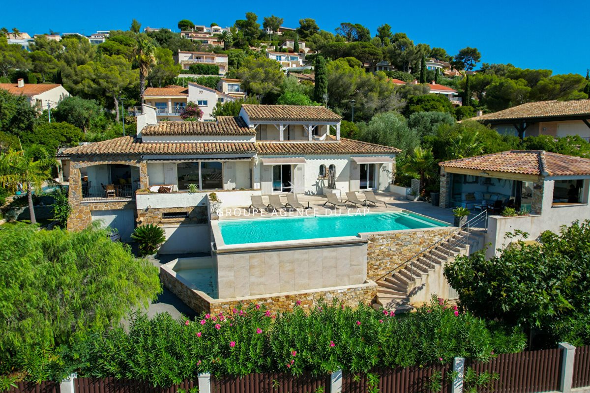 Maison à vendre, 225m², Roquebrune-sur-Argens