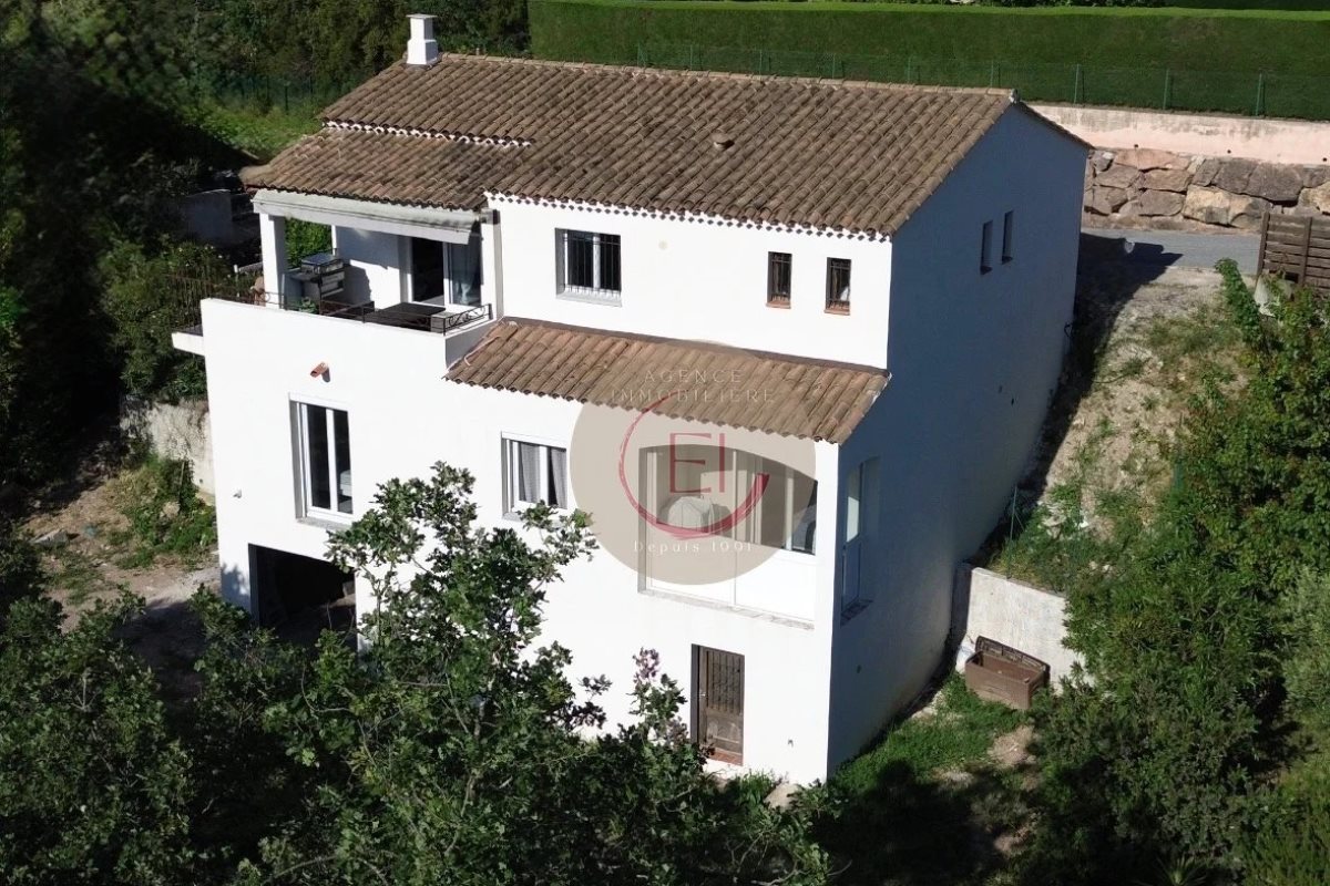 Maison à vendre, 135m², Les Adrets-de-l'Estérel