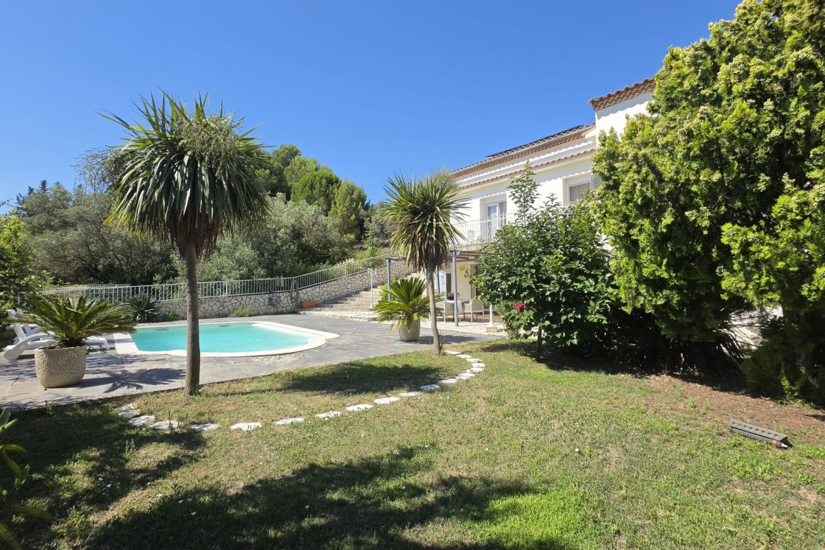 Maison à vendre, 215m², La Croix-Valmer