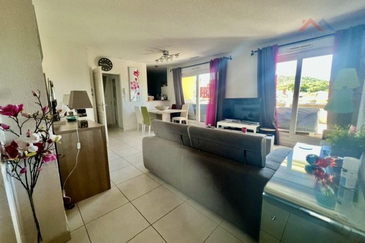 Appartement à vendre, 76m², Bormes-les-Mimosas