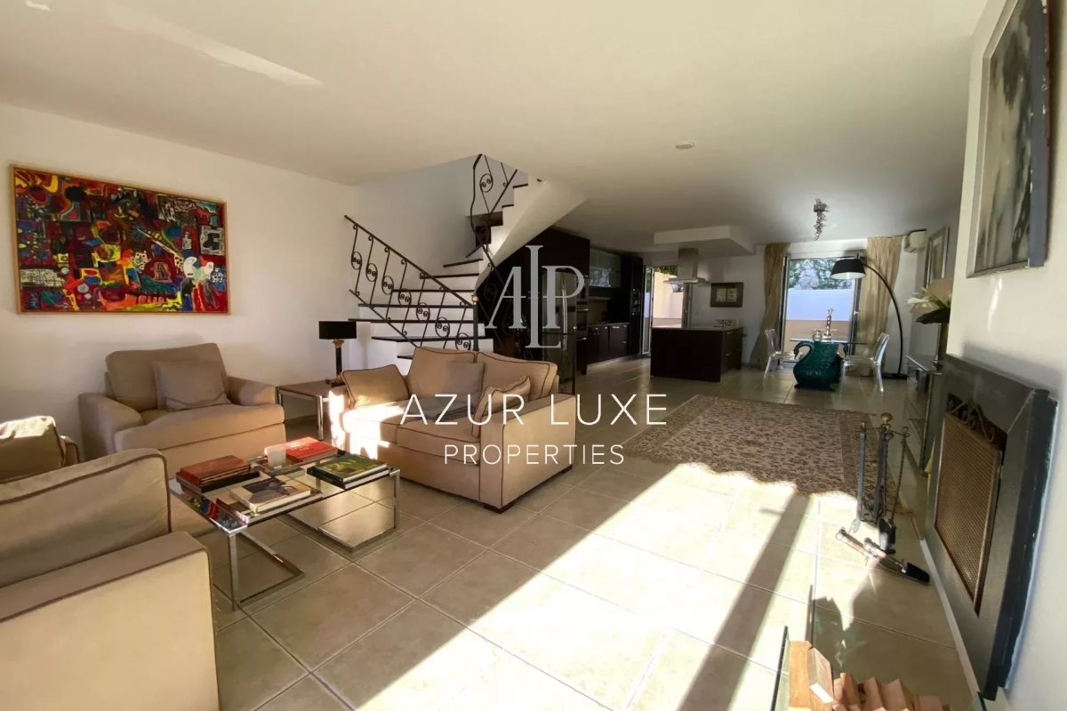 Maison à vendre, 222m², Eze