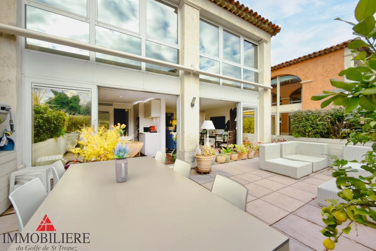 Appartement à vendre, 94m², Cogolin