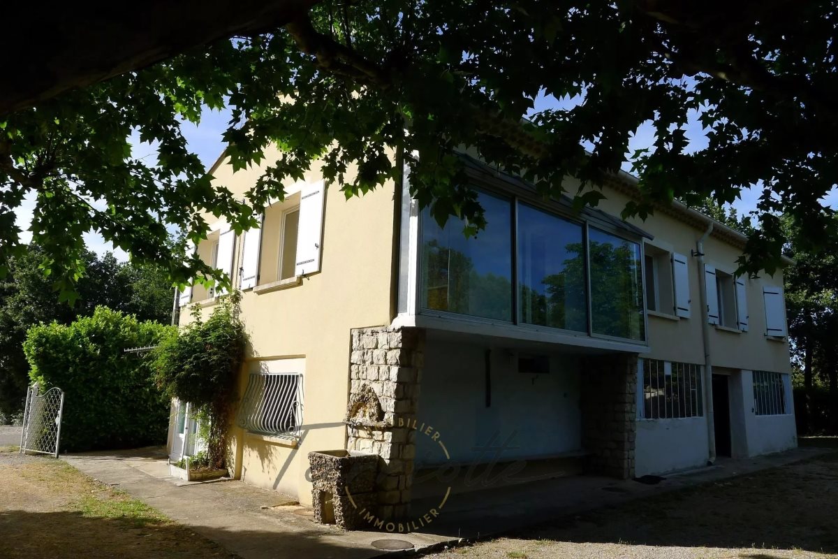 Maison à vendre, 139m², Valréas