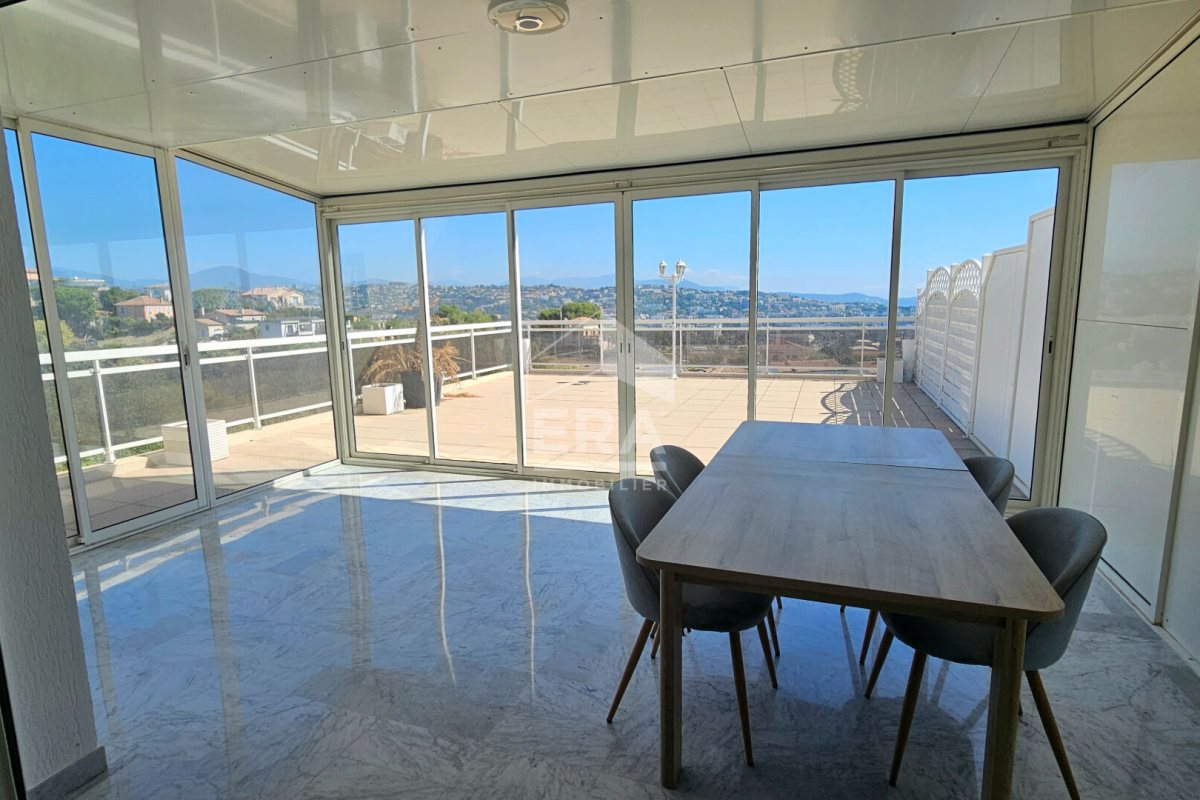 Appartement à louer, 113m², Saint-Laurent-du-Var