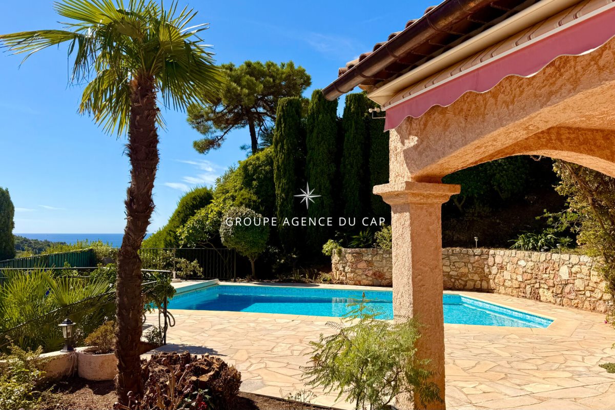Maison à vendre, 180m², Roquebrune-sur-Argens