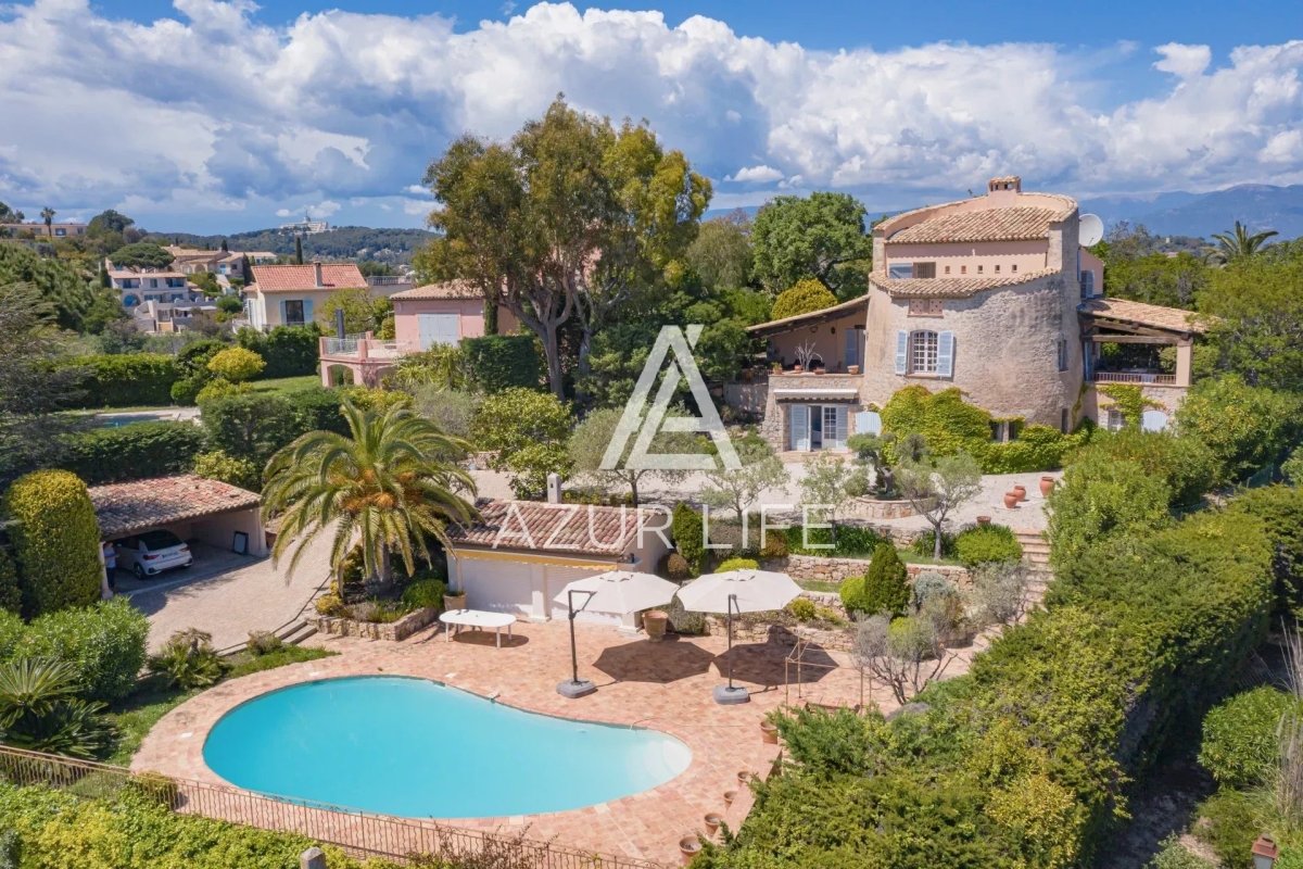Maison à louer, 250m², Vallauris