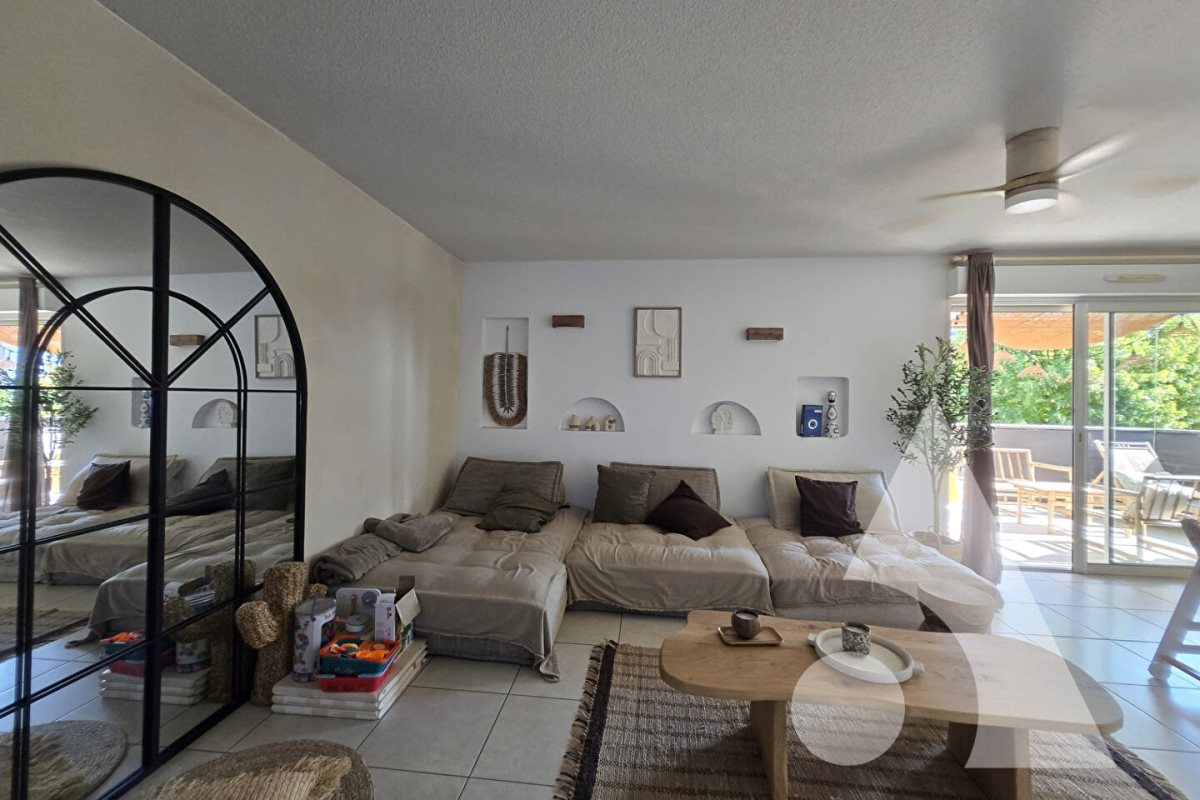 Appartement à vendre, 64m², Fréjus