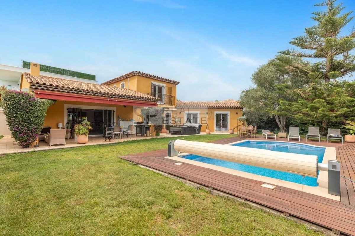 Maison à vendre, 150m², Vallauris