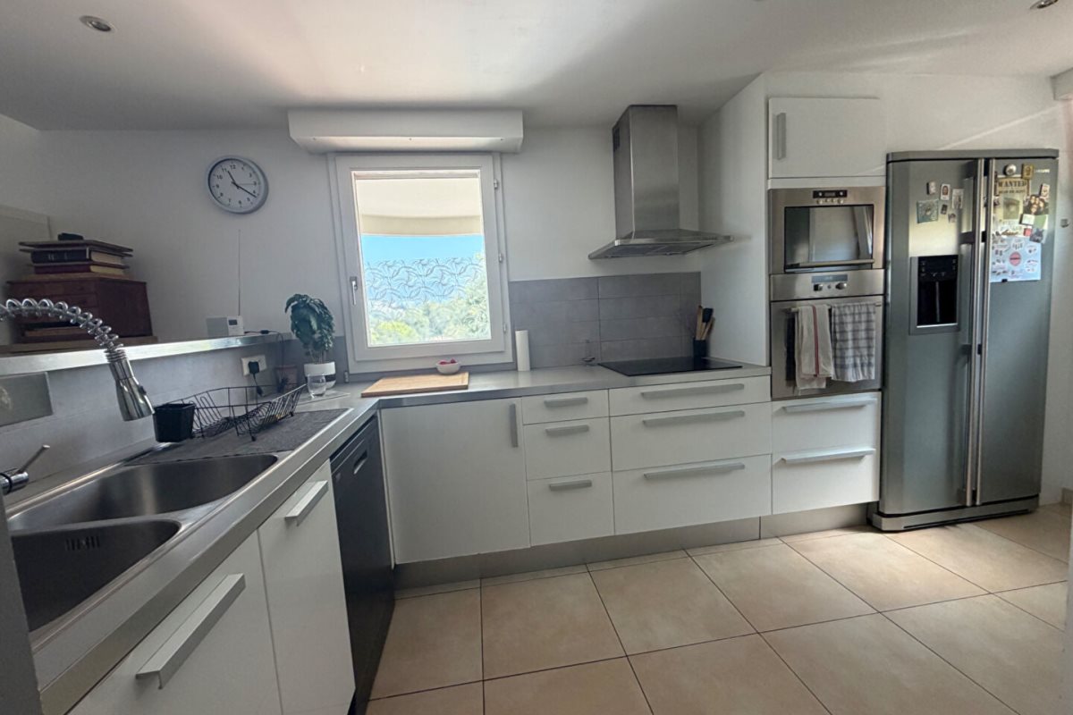 Appartement à louer, 97m², La Gaude