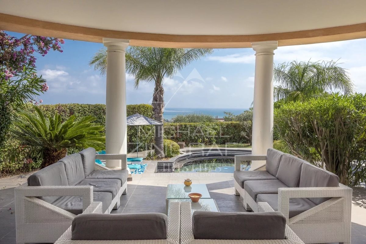 Maison à vendre, 373m², Saint-Laurent-du-Var