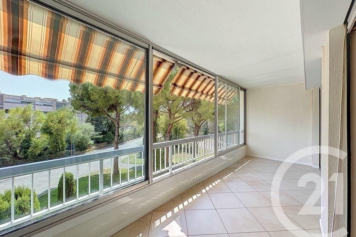 Appartement à vendre, 76m², Mandelieu-la-Napoule