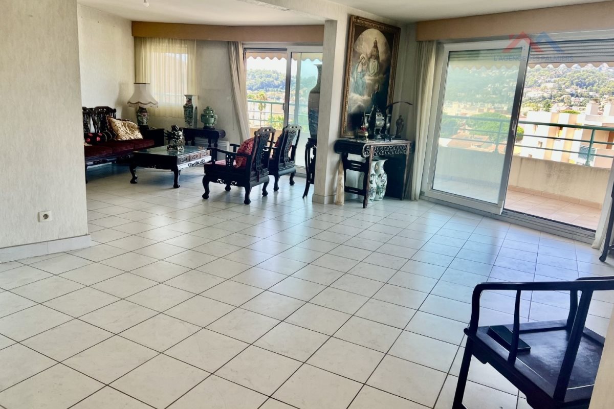 Appartement à vendre, 106m², Hyères