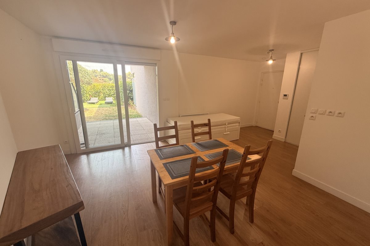 Appartement à louer, 28m², Roquebrune-Cap-Martin