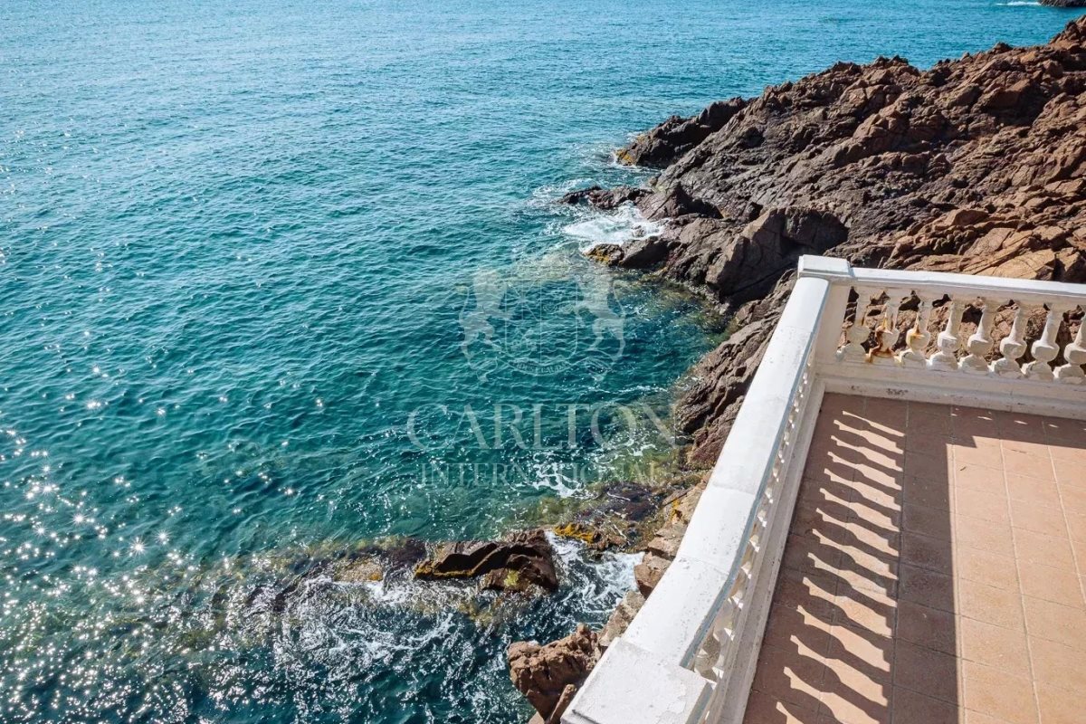 Maison à vendre, 262m², Saint-Raphaël