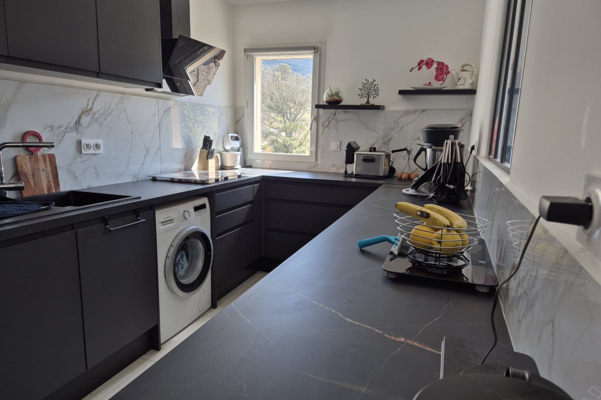 Appartement à vendre, 65m², Plan-d'Aups-Sainte-Baume