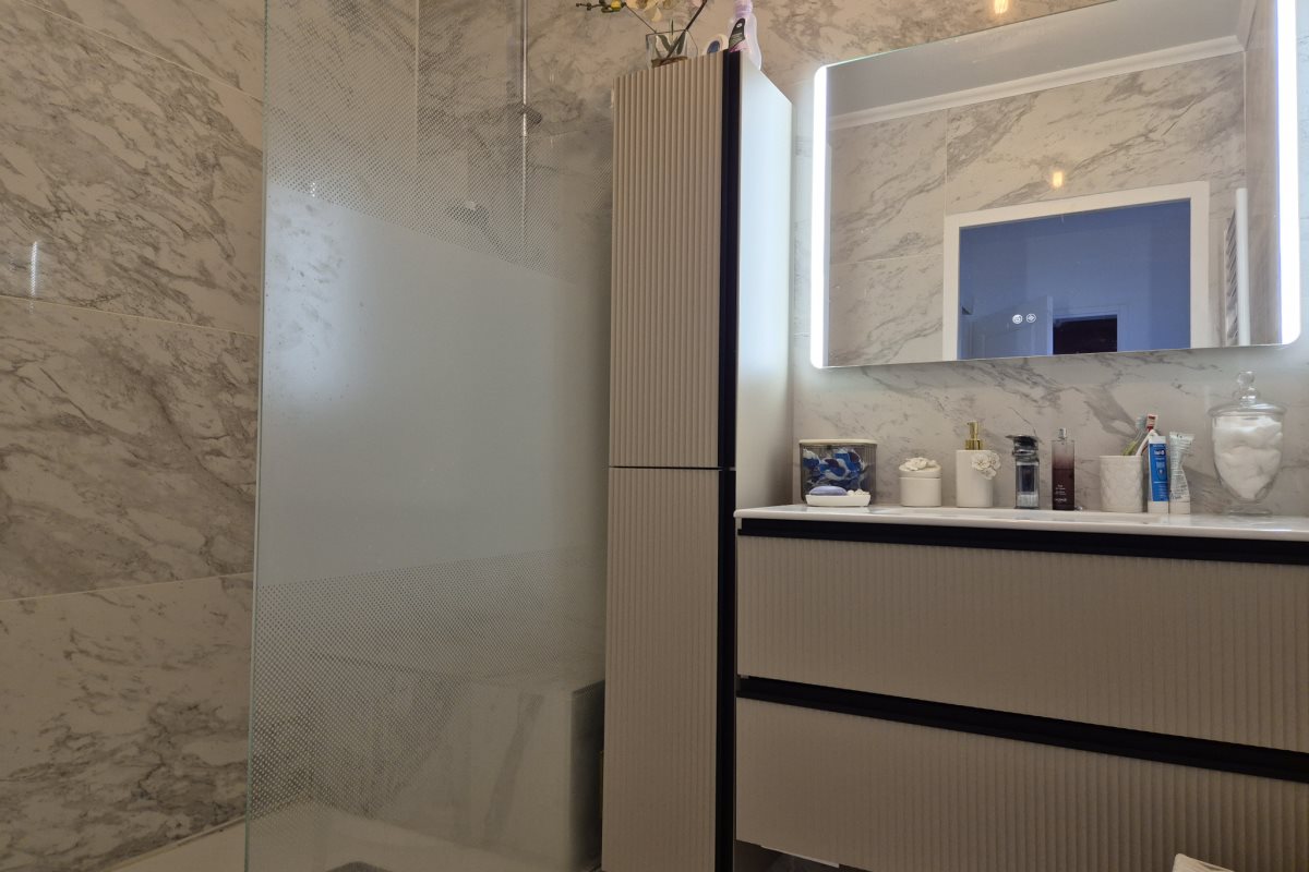Appartement à vendre, 65m², Plan-d'Aups-Sainte-Baume