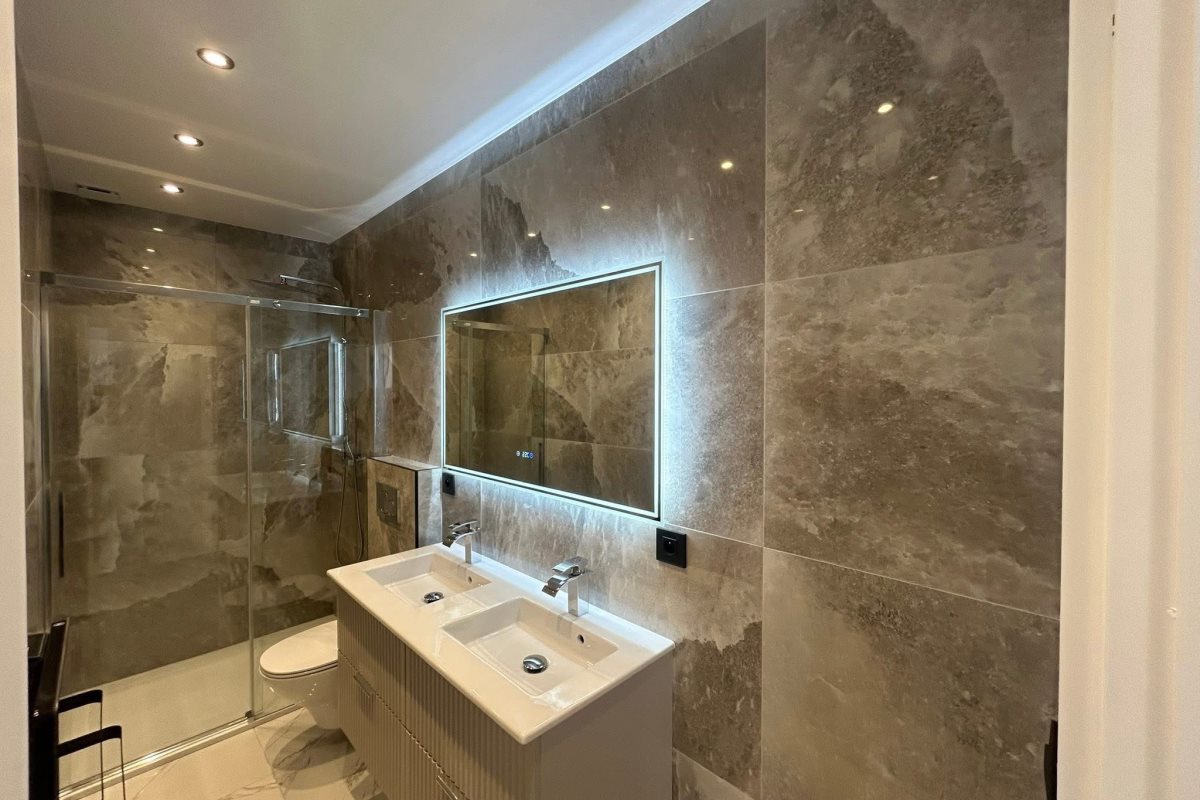 Appartement à louer, 46m², Menton