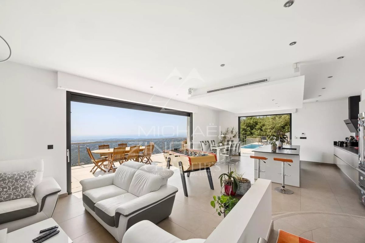 Maison à vendre, 208m², Saint-Jeannet