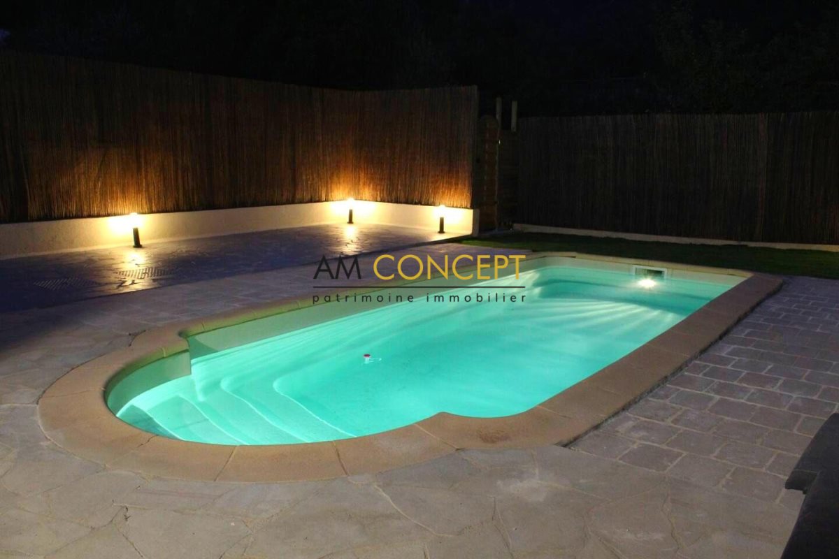 Maison à vendre, 115m², Peille