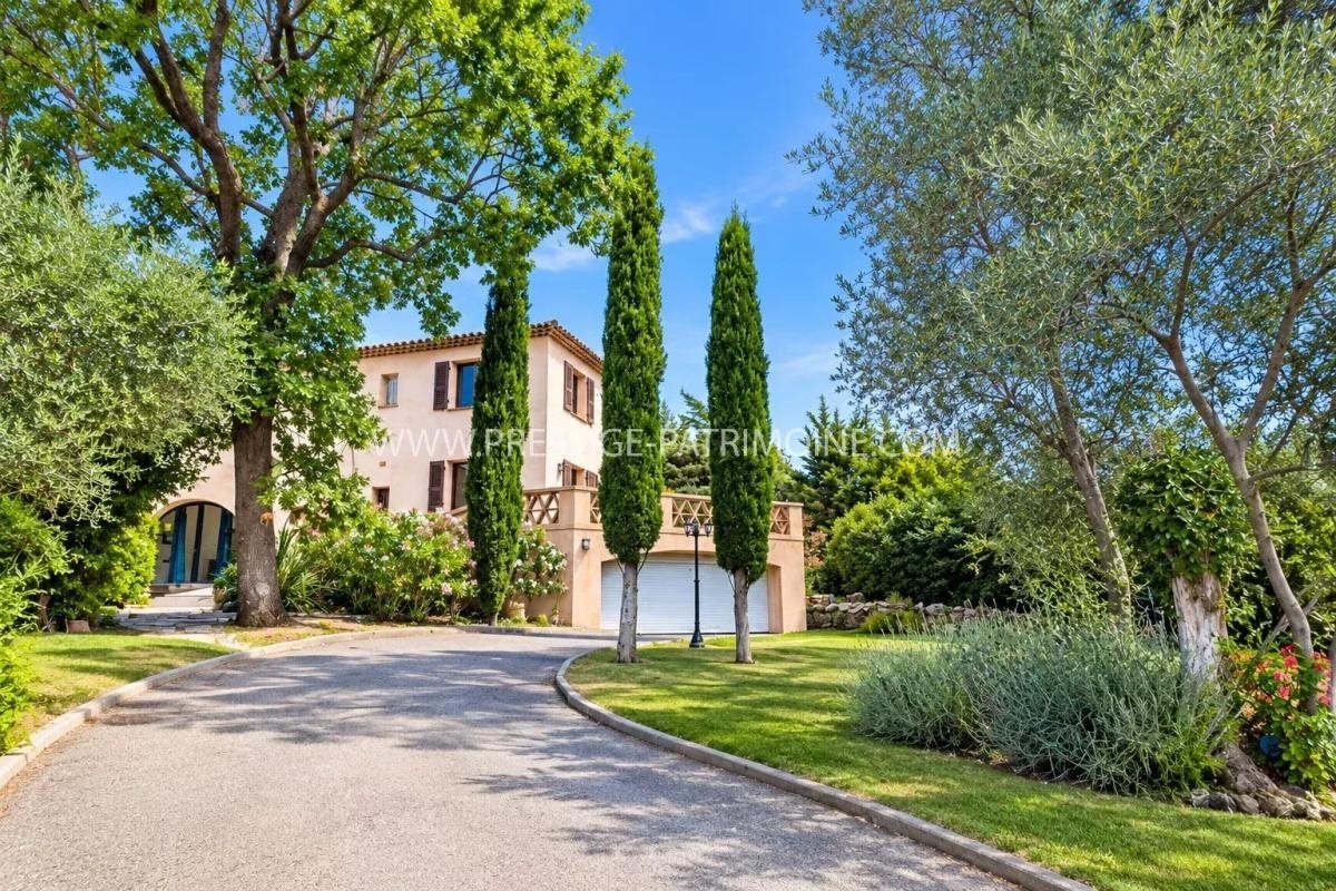 Maison à vendre, 180m², Grasse