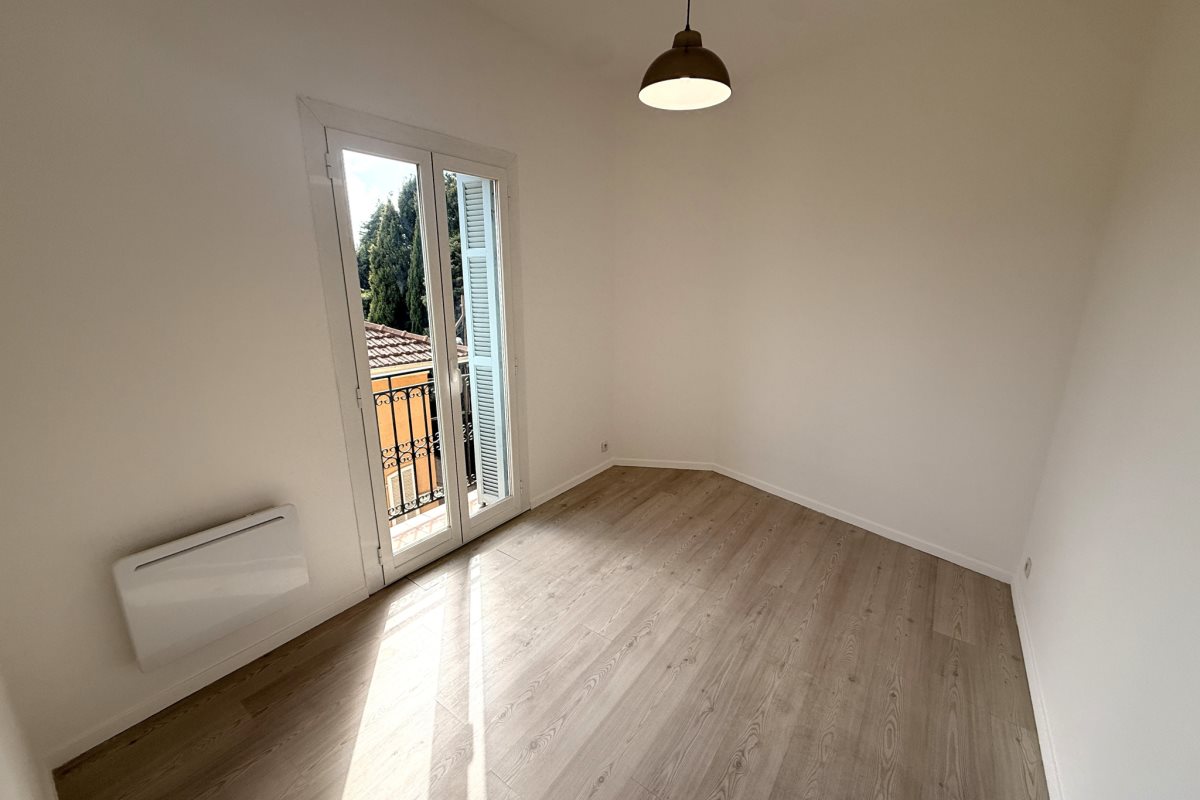 Appartement à louer, 37m², La Turbie