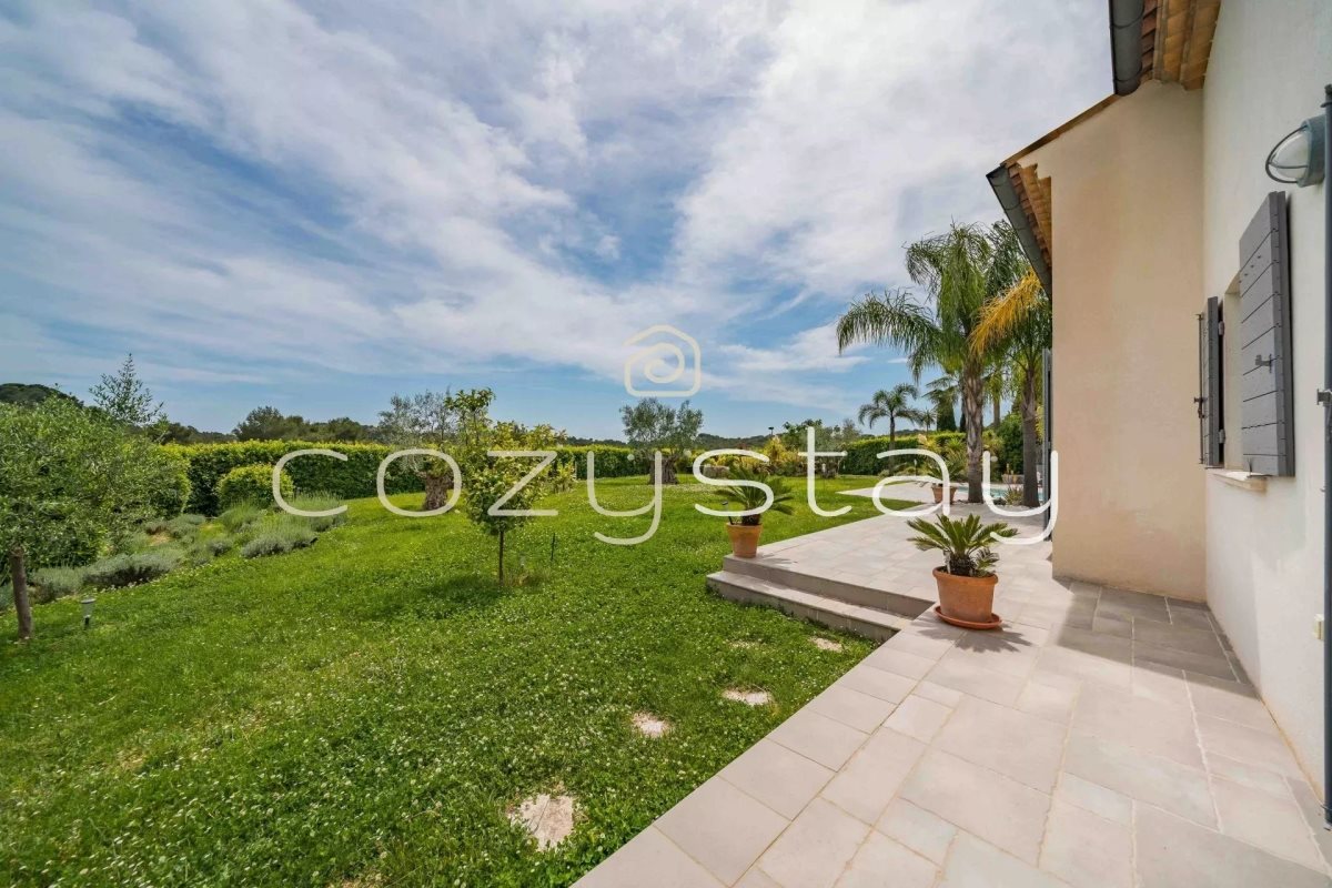 Maison à vendre, 260m², Valbonne