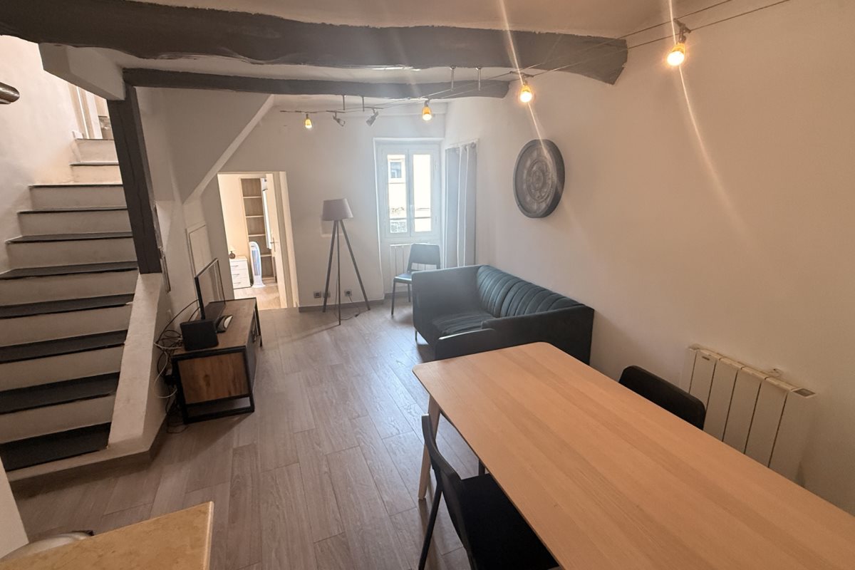 Appartement à louer, 66m², La Turbie