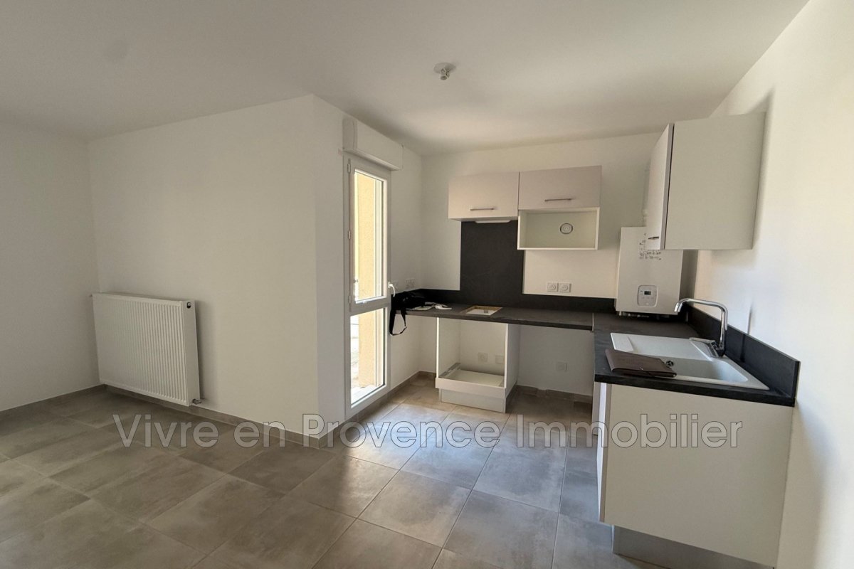 Appartement à louer, 55m², Morières-lès-Avignon
