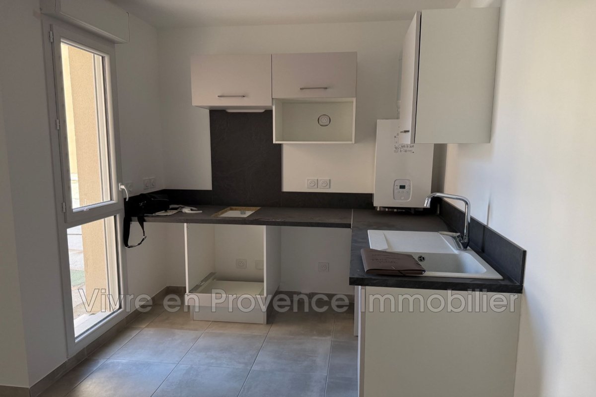 Appartement à louer, 55m², Morières-lès-Avignon