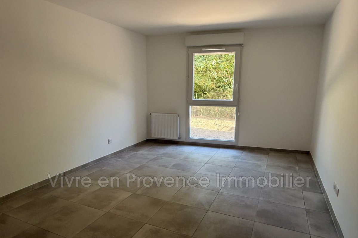 Appartement à louer, 55m², Morières-lès-Avignon