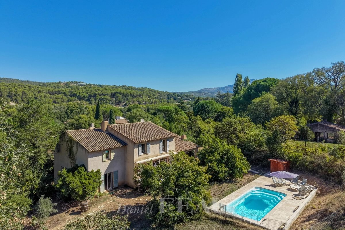 Maison à vendre, 235m², Meyreuil