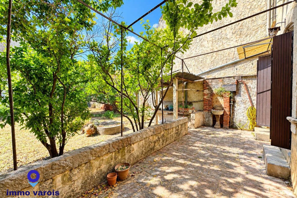 Appartement à vendre, 130m², Cuers